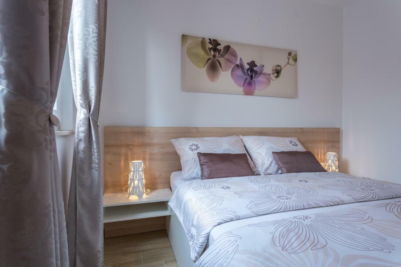 Apartment Elegance Krk Town Zewnętrze zdjęcie